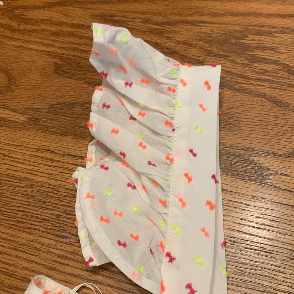 Francesca’s Neon Summer Ruffle Blouse - Picture 2 of 8